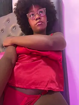 Snapshot of RachelStonne chatting on January 15, 2026, 5:44 am RachelStonne online show from January 15, 2026, 5:44 am