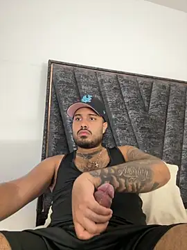 PapiStan online show from November 14, 2025, 5:00 am