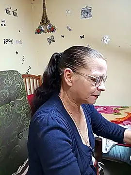 katrina perez online show from September 12, 2025, 9:58 pm