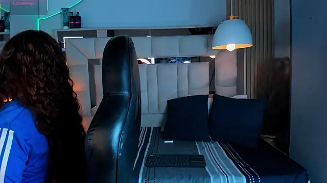 AmmberJones online show from January 13, 2026, 4:16 am