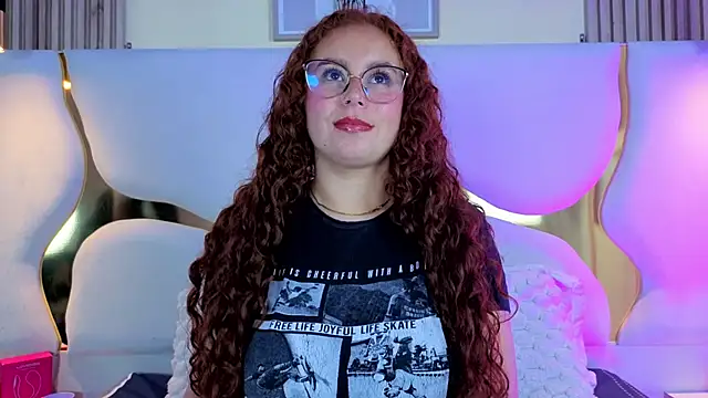 AmmberJones online show from September 19, 2025, 12:42 pm