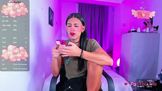 SkylerBennet online show from September 12, 2025, 3:50 am