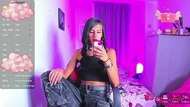 SkylerBennet online show from October 23, 2025, 3:16 am