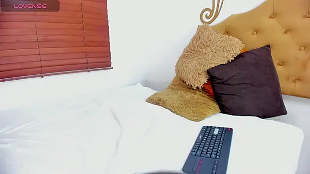 Snapshot of Asher_Santos chatting on March 21, 2025, 8:17 am Asher Santos online show from March 21, 2025, 8:17 am