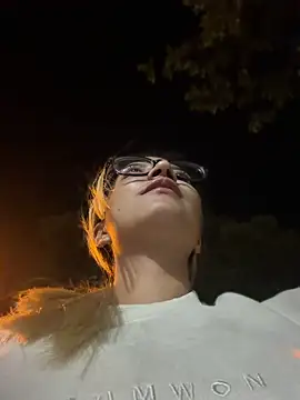 Pretty roxxyy online show from June 7, 2026, 12:16 am