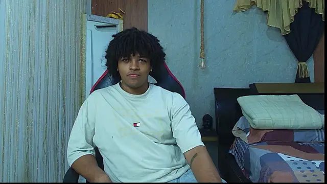 Snapshot of black_king_241 chatting on March 17, 2026, 3:09 am black king 241 online show from March 17, 2026, 3:09 am