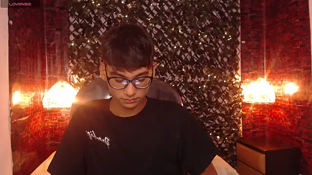 OliverTwinky online show from March 21, 2025, 4:49 am