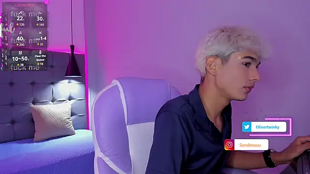 OliverTwinky online show from September 15, 2025, 2:12 am