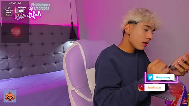 OliverTwinky online show from October 24, 2025, 1:48 am