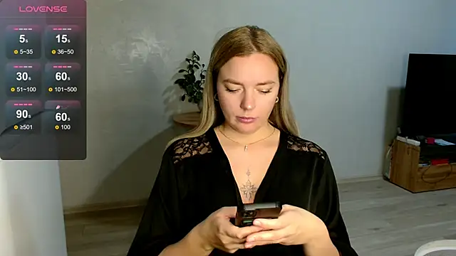 Eva   forever online show from October 27, 2025, 1:06 am