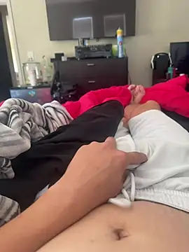 thickcock17cm online show from June 25, 2026, 11:10 pm