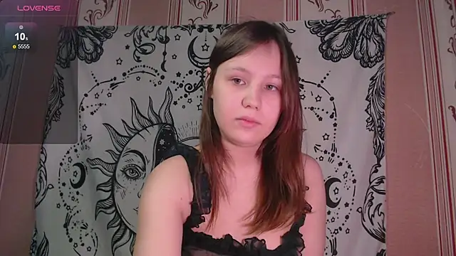 Thighswithspikes online show from November 21, 2025, 10:14 am