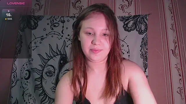 Thighswithspikes online show from November 18, 2025, 10:18 am