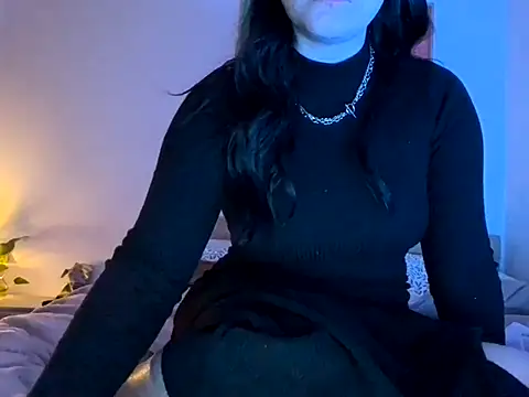 Snapshot of MoonlitLust chatting on March 13, 2026, 10:26 pm MoonlitLust online show from March 13, 2026, 10:26 pm