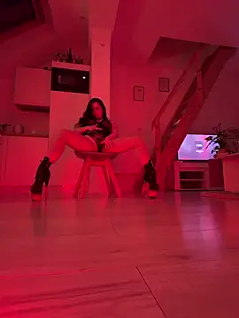 Snapshot of MoonlitLust chatting on March 17, 2026, 8:23 pm MoonlitLust online show from March 17, 2026, 8:23 pm