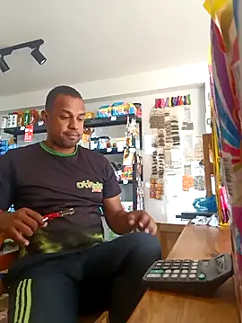 elnegro707070 online show from September 30, 2025, 12:00 pm