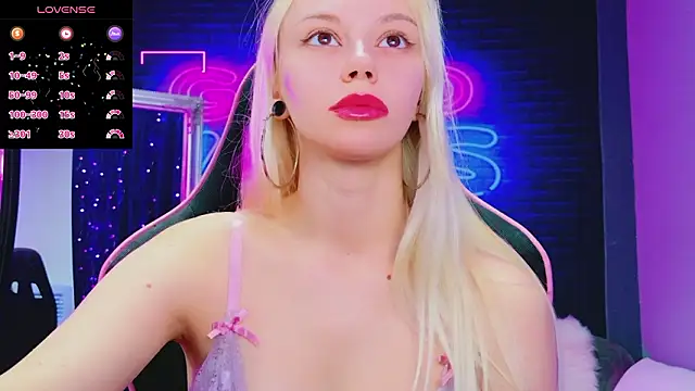 Snapshot of AlessiaCroft chatting on March 19, 2026, 5:07 am AlessiaCroft online show from March 19, 2026, 5:07 am