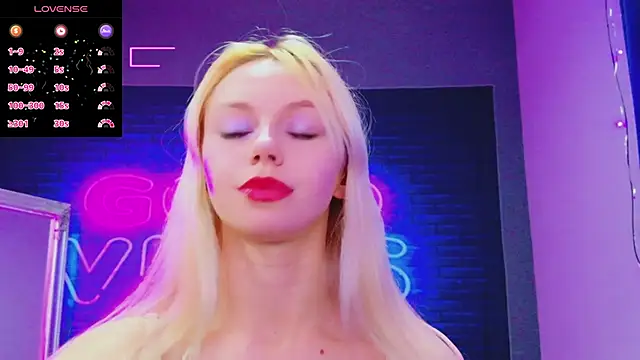 Snapshot of AlessiaCroft chatting on March 14, 2026, 5:02 am AlessiaCroft online show from March 14, 2026, 5:02 am