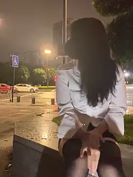 AiBanana online show from September 25, 2025, 4:35 pm