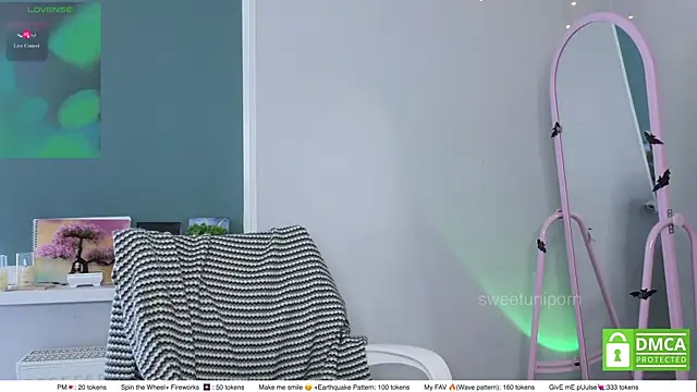 sweetuniporn online show from July 18, 2026, 6:44 am