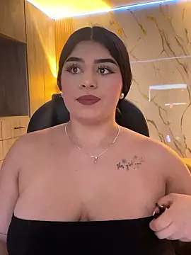 Kariina  69 online show from January 12, 2026, 3:46 am