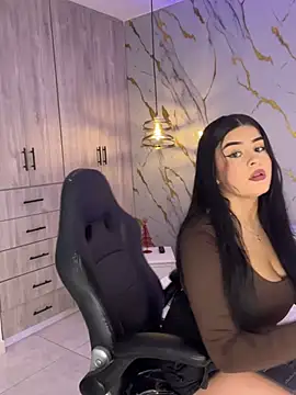 Kariina  69 online show from April 8, 2026, 2:35 am