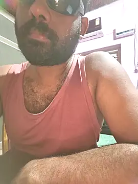 UrbanUtopia online show from November 27, 2025, 5:02 pm