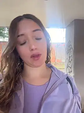 Baby  Otaku online show from March 9, 2026, 4:43 pm