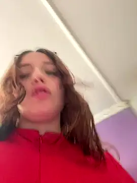 Baby  Otaku online show from October 21, 2025, 4:06 pm