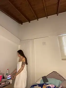 Mia  Gray online show from November 23, 2025, 7:46 pm