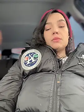 MeekyRich online show from March 7, 2026, 6:31 am