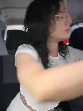 MeekyRich online show from September 25, 2025, 3:01 am