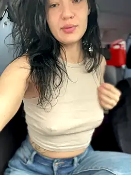 MeekyRich online show from October 6, 2025, 4:13 am