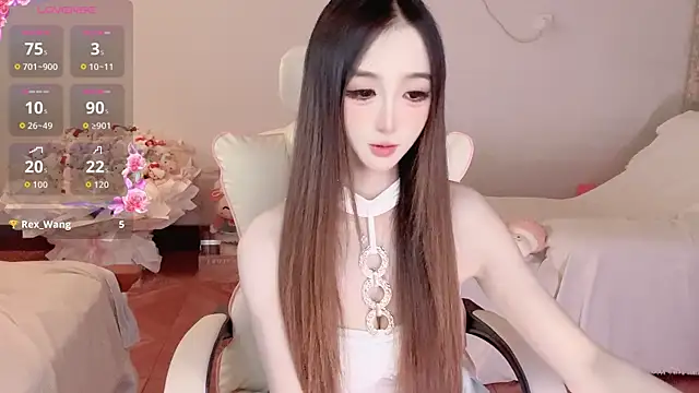 Tsuki-MM online show from December 19, 2025, 6:38 am