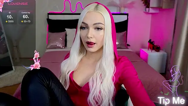 LinaLirian online show from September 28, 2025, 2:24 pm