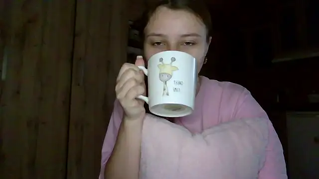 Little shygirl online show from November 8, 2025, 5:33 am