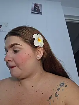 valentina-diiaz online show from March 3, 2026, 1:23 am