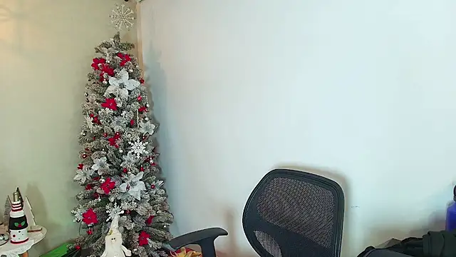  Victoria Collins online show from December 20, 2025, 11:02 am