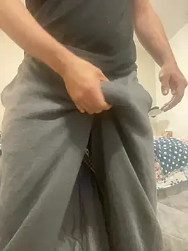 Snapshot of yourinternetboyfriend chatting on March 22, 2026, 5:21 am yourinternetboyfriend online show from March 22, 2026, 5:21 am