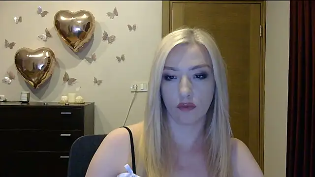 Snapshot of Wild_Silk_Desire chatting on July 14, 2026, 4:35 pm Wild Silk Desire online show from July 14, 2026, 4:35 pm
