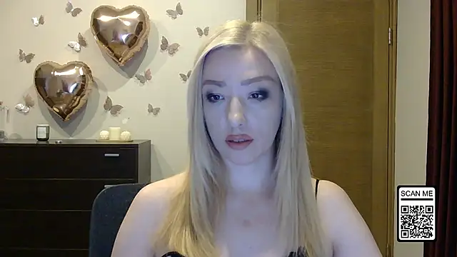 Snapshot of Wild_Silk_Desire chatting on May 18, 2026, 6:12 pm Wild Silk Desire online show from May 18, 2026, 6:12 pm