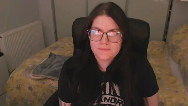 GothSuccubusBabe online show from April 17, 2026, 10:56 pm