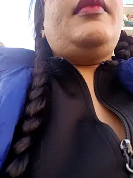 hotCOUPLEPETRA online show from February 24, 2026, 4:19 pm