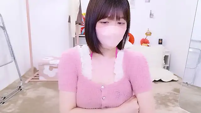  suika  online show from April 15, 2026, 2:43 pm