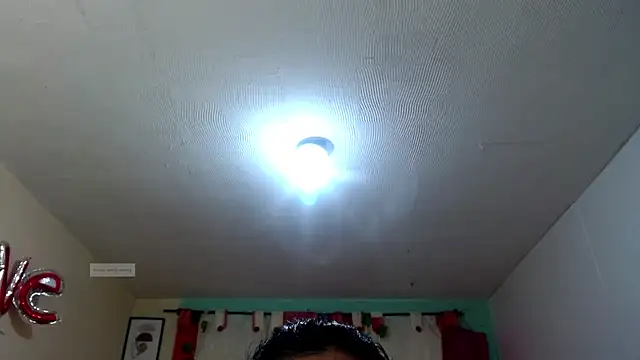 vale miel online show from October 6, 2025, 6:19 pm