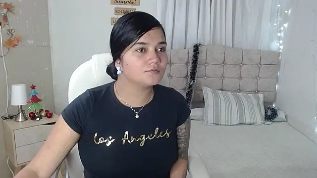 mia traveluxe online show from January 11, 2026, 3:57 am