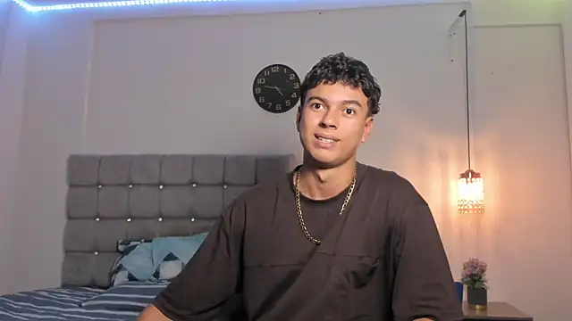 Santy Stump online show from December 21, 2025, 9:48 pm