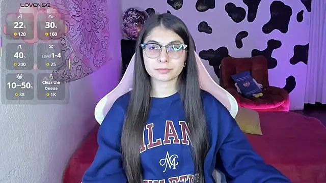 abbie jensen  online show from November 9, 2025, 3:21 am