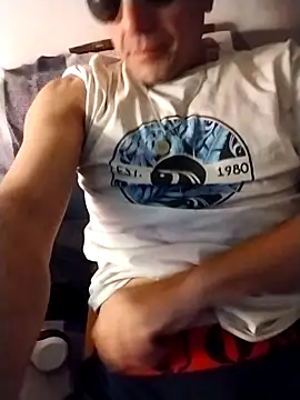 Snapshot of Elonmo chatting on November 13, 2025, 6:17 am Elonmo online show from November 13, 2025, 6:17 am