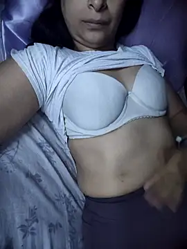 Snapshot of vamuke79 chatting on January 19, 2026, 9:57 am vamuke79 online show from January 19, 2026, 9:57 am
